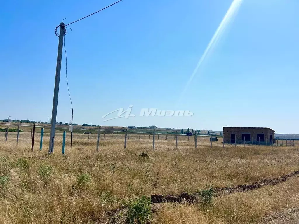 Участок в Крым, Симферопольский район, с. Родниково ул. Озерная, 60А ... - Фото 1