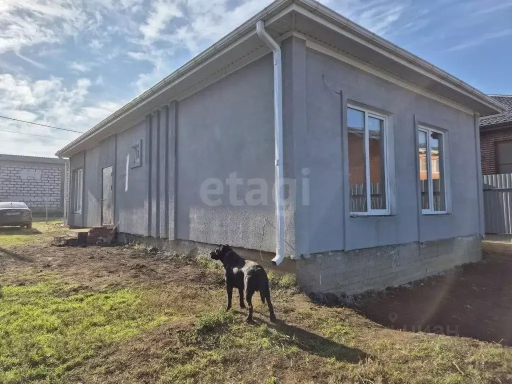 Дом в Ростовская область, Мясниковский район, с. Крым ул. Маршала ... - Фото 1