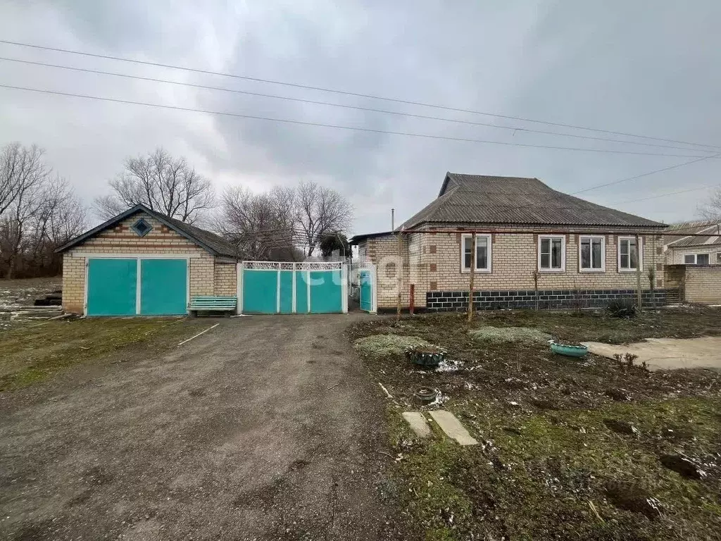 Дом в Ставропольский край, Труновский муниципальный округ, с. Донское ... - Фото 1