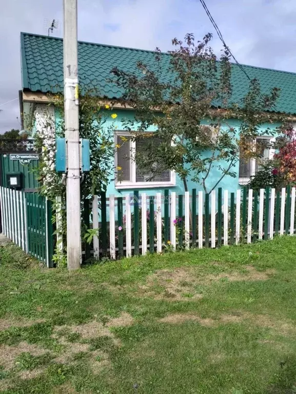 Дом в Тюменская область, Ялуторовский муниципальный округ, с. Памятное ... - Фото 1