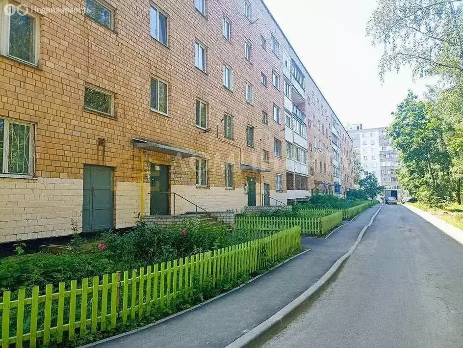 3-комнатная квартира: Смоленск, улица Николаева, 48 (61.8 м) - Фото 1