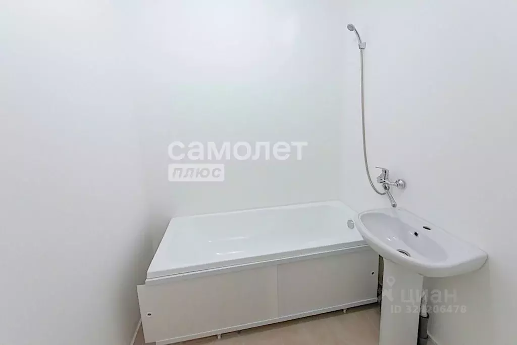 2-к кв. Кемеровская область, Кемерово ул. 1-я Линия, 2 (64.0 м) - Фото 1