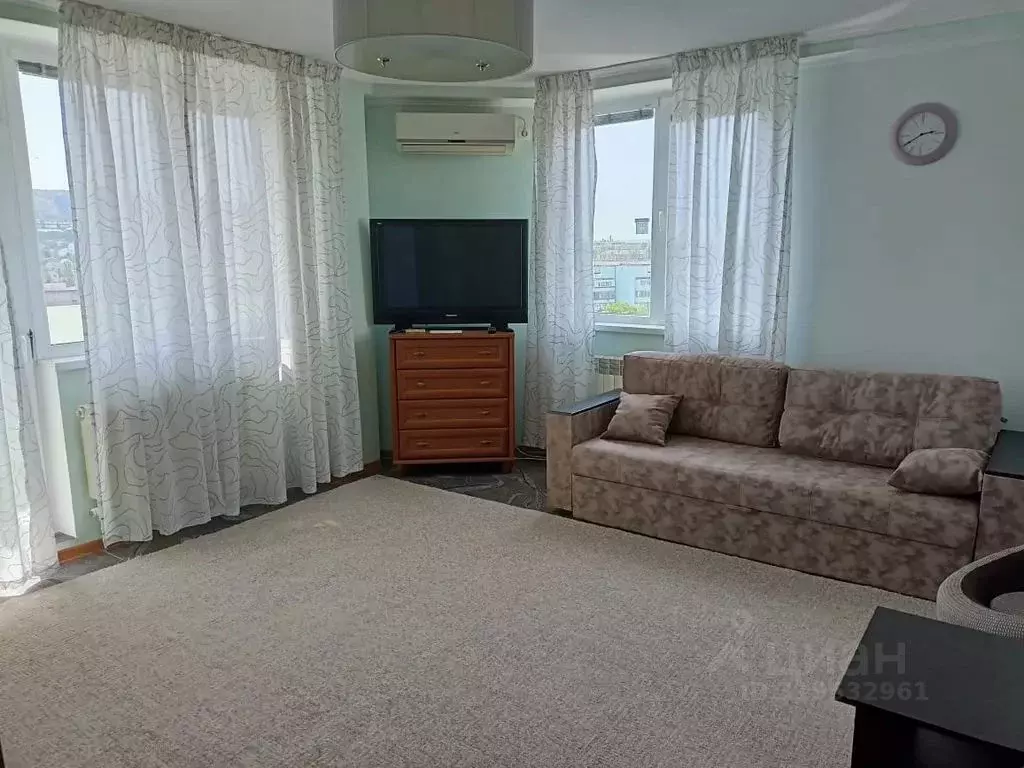 1-к кв. Крым, Феодосия пер. Танкистов, 1Б (40.0 м) - Фото 0
