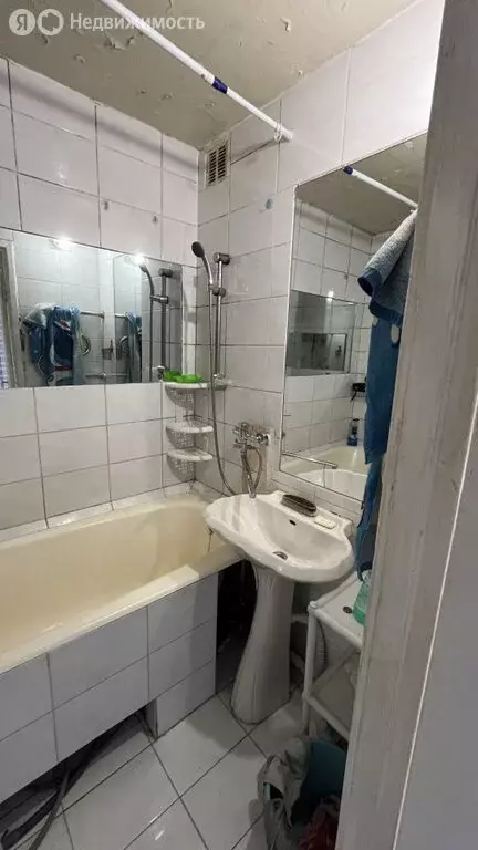 3-комнатная квартира: Екатеринбург, улица Ломоносова, 63 (57 м) - Фото 1