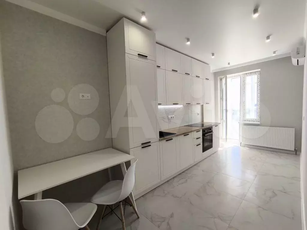 1-к. квартира, 40 м, 14/24 эт. - Фото 0