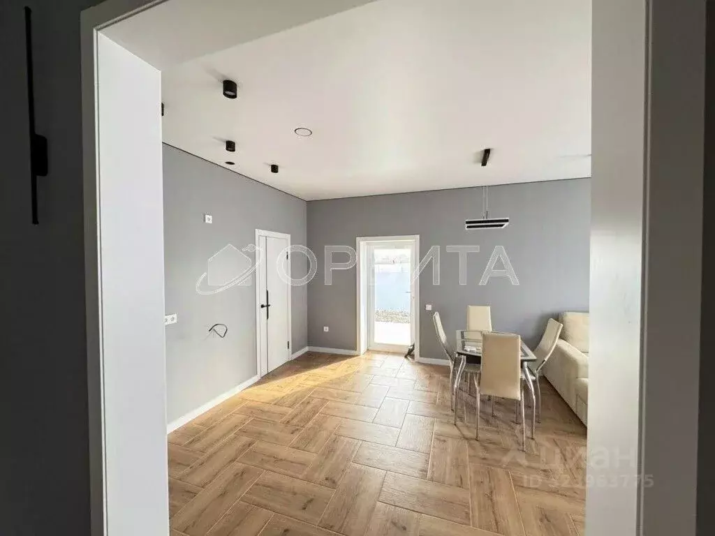 Дом в Тюменская область, Тюменский муниципальный округ, Онегин кп  ... - Фото 2