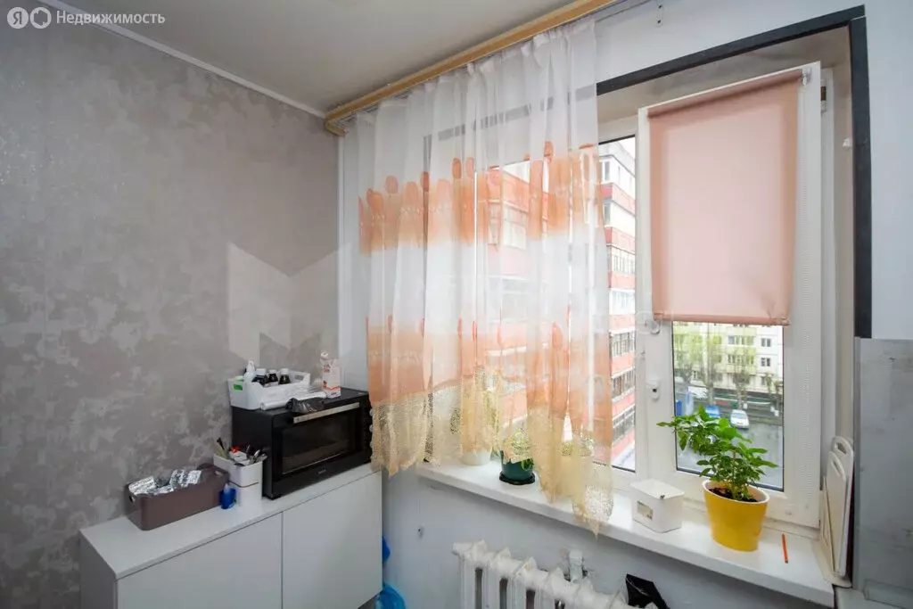3-комнатная квартира: Тюмень, Севастопольская улица, 33 (58 м) - Фото 1