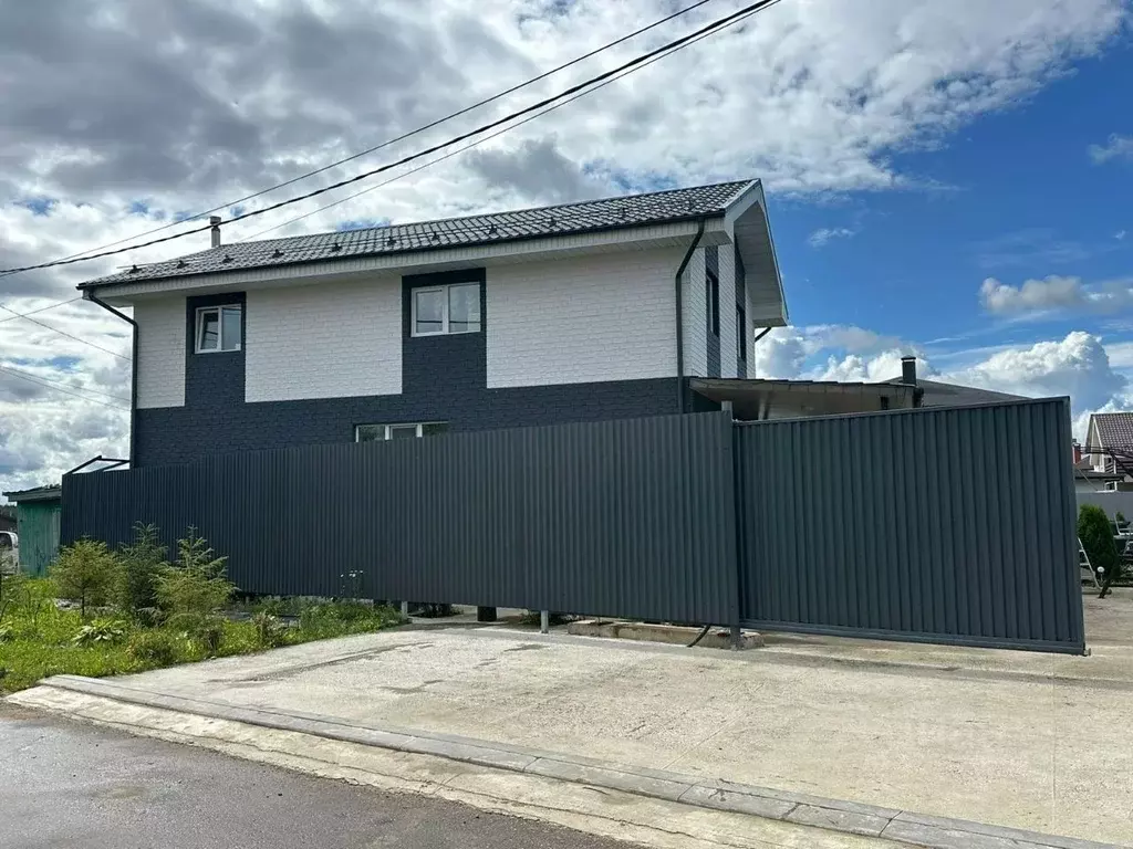 Дом в Московская область, Красногорск городской округ, д. Нефедьево  ... - Фото 1