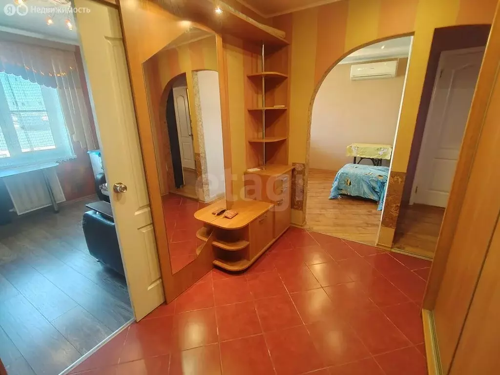 3-комнатная квартира: Шадринск, улица Ленина, 140 (62.8 м) - Фото 2