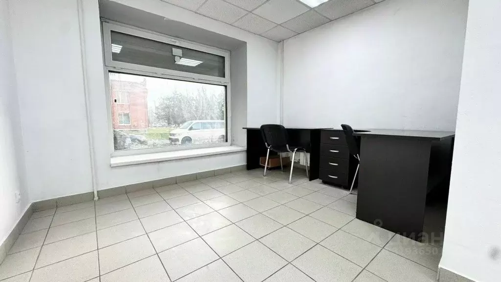 Торговая площадь в Свердловская область, Екатеринбург ул. Бебеля, 120 ... - Фото 1