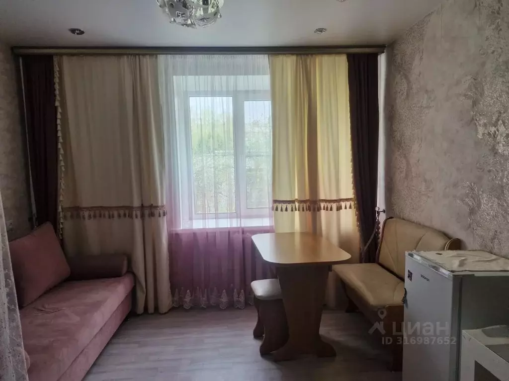 Комната Чувашия, Новочебоксарск Советская ул., 27 (13.5 м) - Фото 0