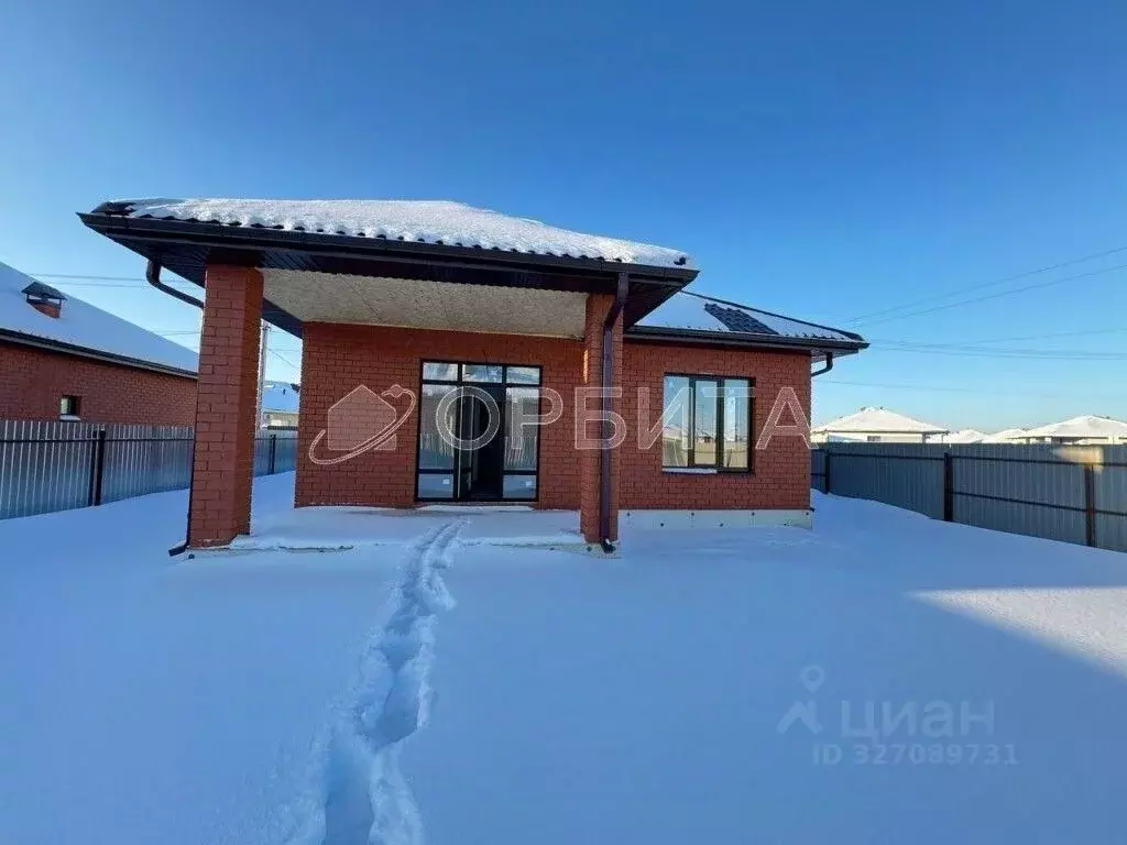 Дом в Тюменская область, Тюменский муниципальный округ, д. Зубарева ... - Фото 1