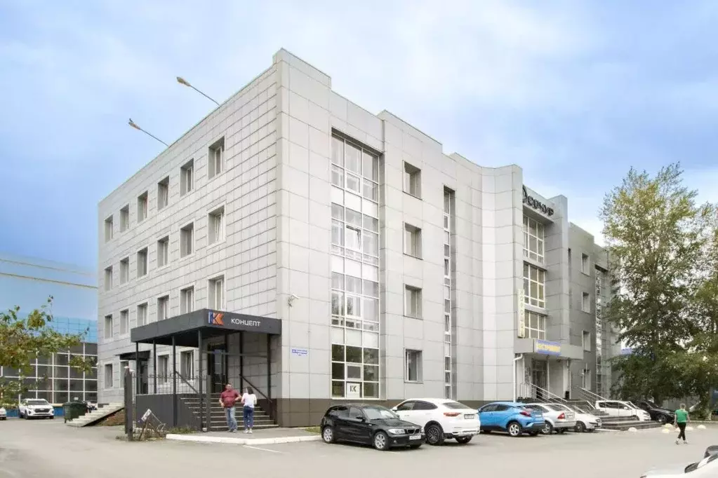 Торговая площадь в Тюменская область, Тюмень ул. Республики, 252к6 ... - Фото 1