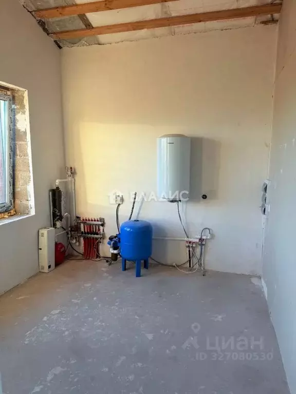 Дом в Башкортостан, Стерлитамакский район, Казадаевский сельсовет, с. ... - Фото 2