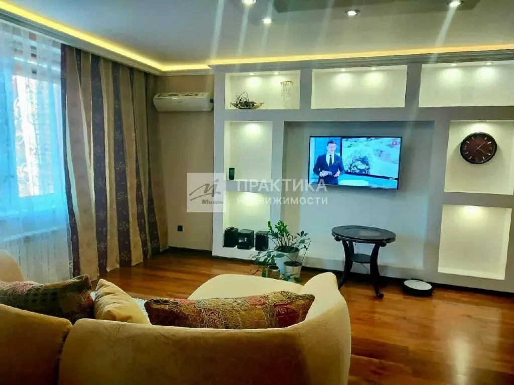 Продается 2-комнатная квартира - Фото 1