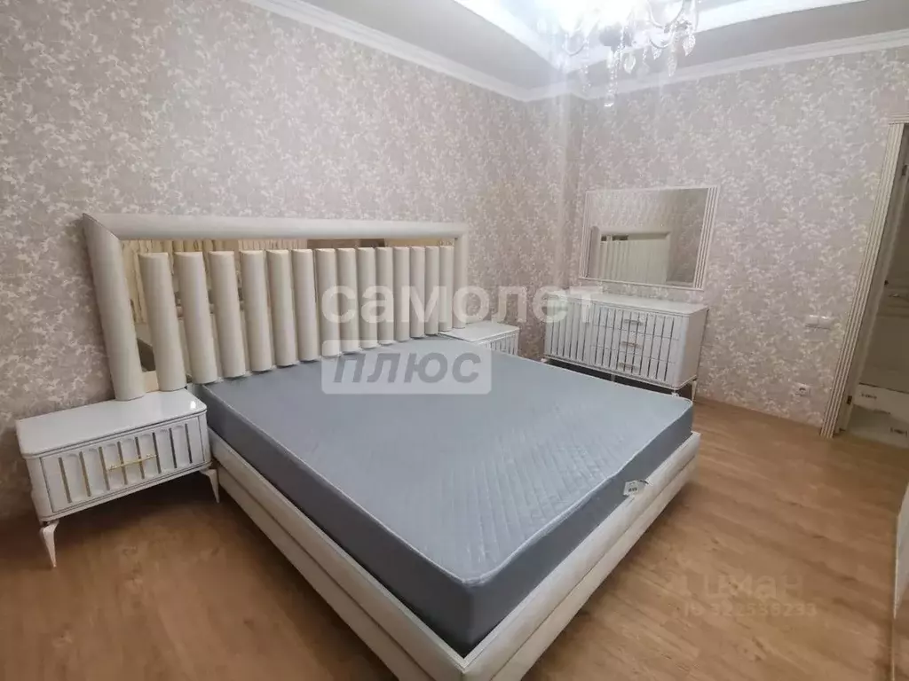 3-к кв. Кабардино-Балкария, Нальчик ул. Атажукина, 14 (110.0 м) - Фото 1