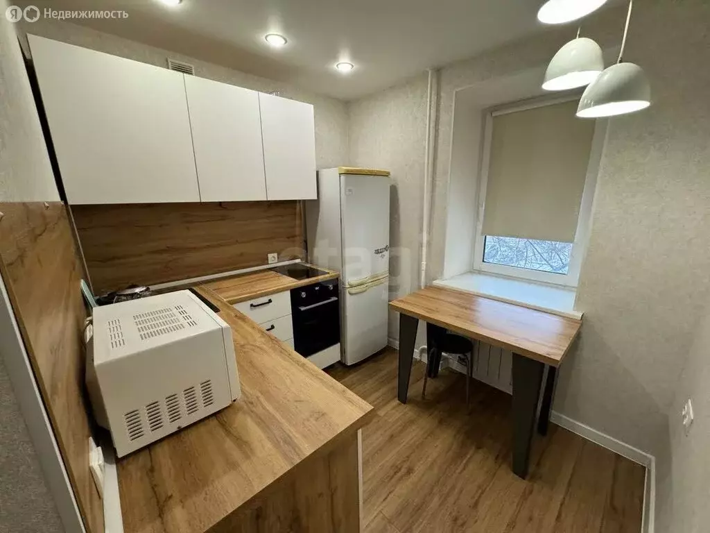 1-комнатная квартира: Тюмень, улица Коммунаров, 5 (33 м) - Фото 2