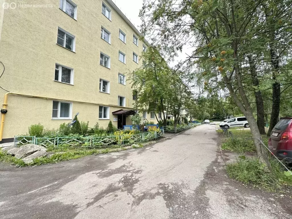3-комнатная квартира: Ждановский, Школьная улица, 2 (51 м) - Фото 1