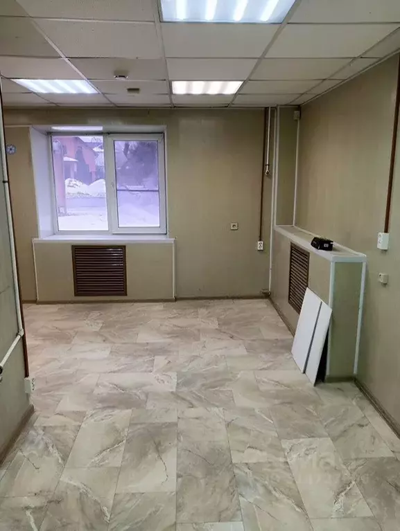 Офис в Калужская область, Малоярославец ул. Подольских Курсантов, 3 ... - Фото 0