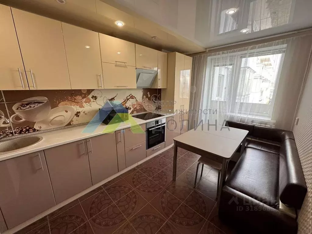 2-к кв. Волгоградская область, Волгоград ул. Грибанова, 19А (52.8 м) - Фото 0