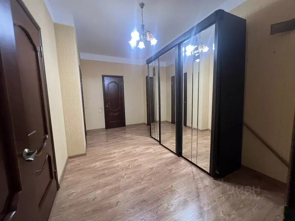 3-к кв. Дагестан, Махачкала ул. Максима Горького, 70 (92.0 м) - Фото 1