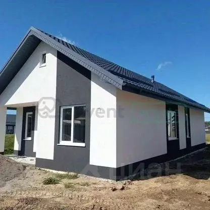 Дом в Калининградская область, Гурьевский муниципальный округ, пос. ... - Фото 1