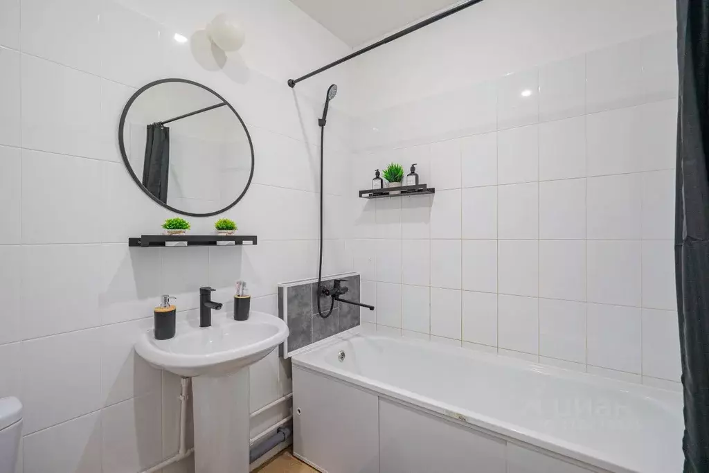 Студия Свердловская область, Екатеринбург Уктус жилрайон, Светлый мкр, ... - Фото 2