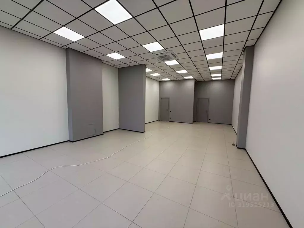 Помещение свободного назначения в Краснодарский край, Новороссийск ... - Фото 0