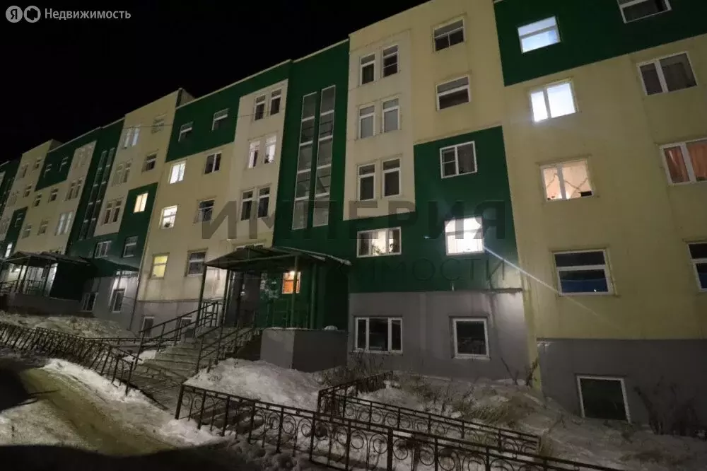 2-комнатная квартира: Магадан, Марчеканская улица, 10 (56.6 м) - Фото 1