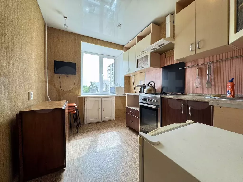 2-к. квартира, 55 м, 4/9 эт. - Фото 1