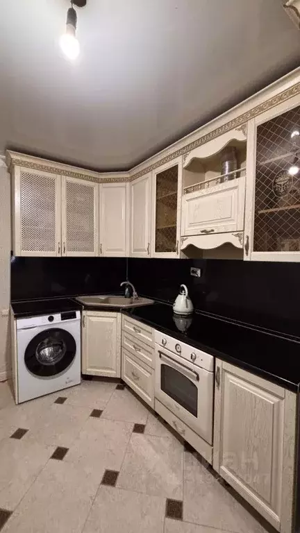 2-к кв. Дагестан, Каспийск ул. Каспийская, 4Е (74.0 м) - Фото 0