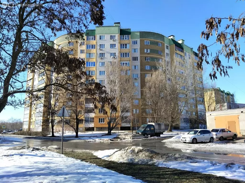 3-комнатная квартира: Курск, 1-я Ламоновская улица, 2 (76.3 м) - Фото 1