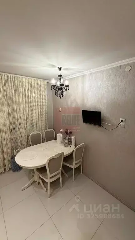 3-к кв. Калининградская область, Калининград ул. Добролюбова, 48 (60.0 ... - Фото 2