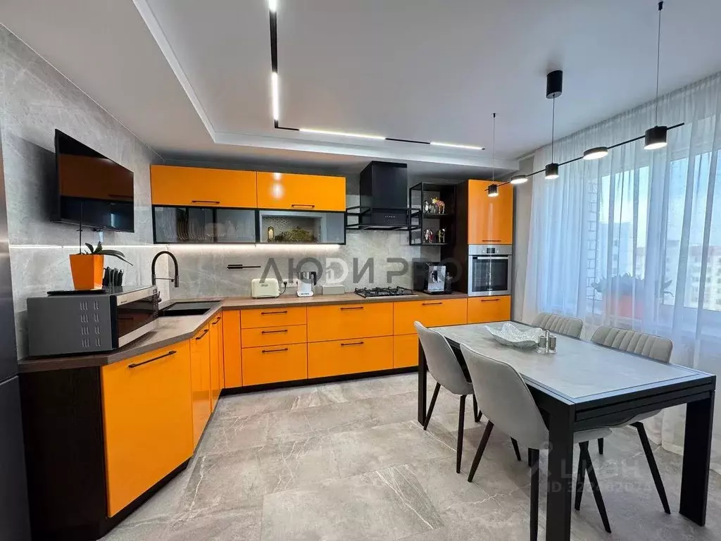 4-к кв. Саратовская область, Саратов ул. Имени А.П. Чехова, 12/36 ... - Фото 1