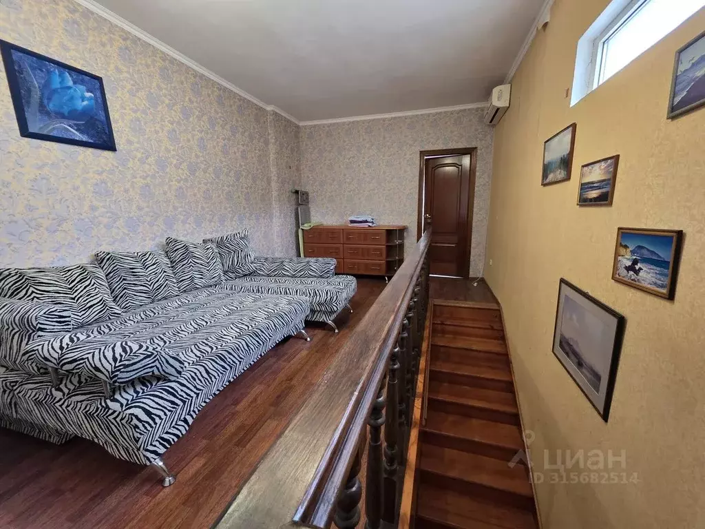 3-к кв. Крым, Ялта ул. Пионерская, 2 (60.0 м) - Фото 0