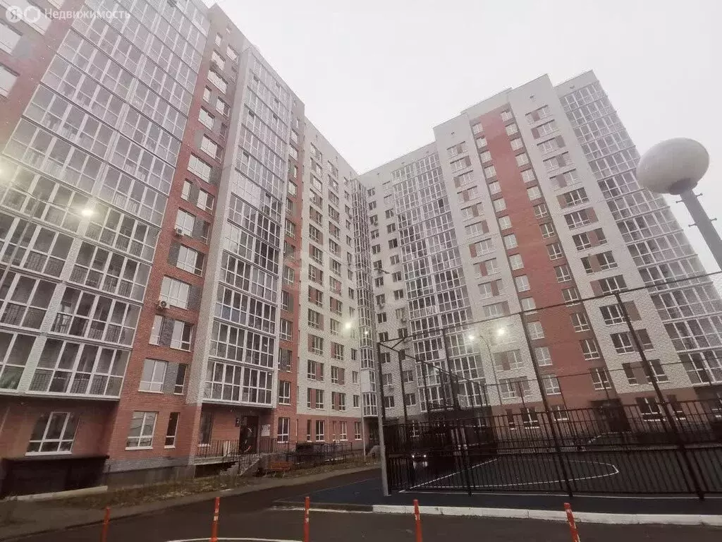 3-комнатная квартира: Тюмень, улица 50 лет Октября, 75к4 (91.5 м) - Фото 1