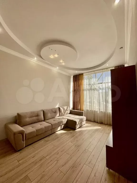 2-к. квартира, 75 м, 1/3 эт. - Фото 1