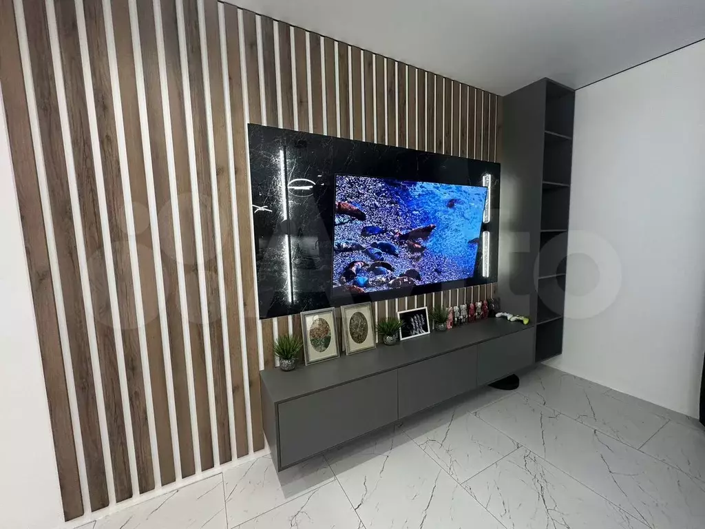 2-к. квартира, 55 м, 1/5 эт. - Фото 1