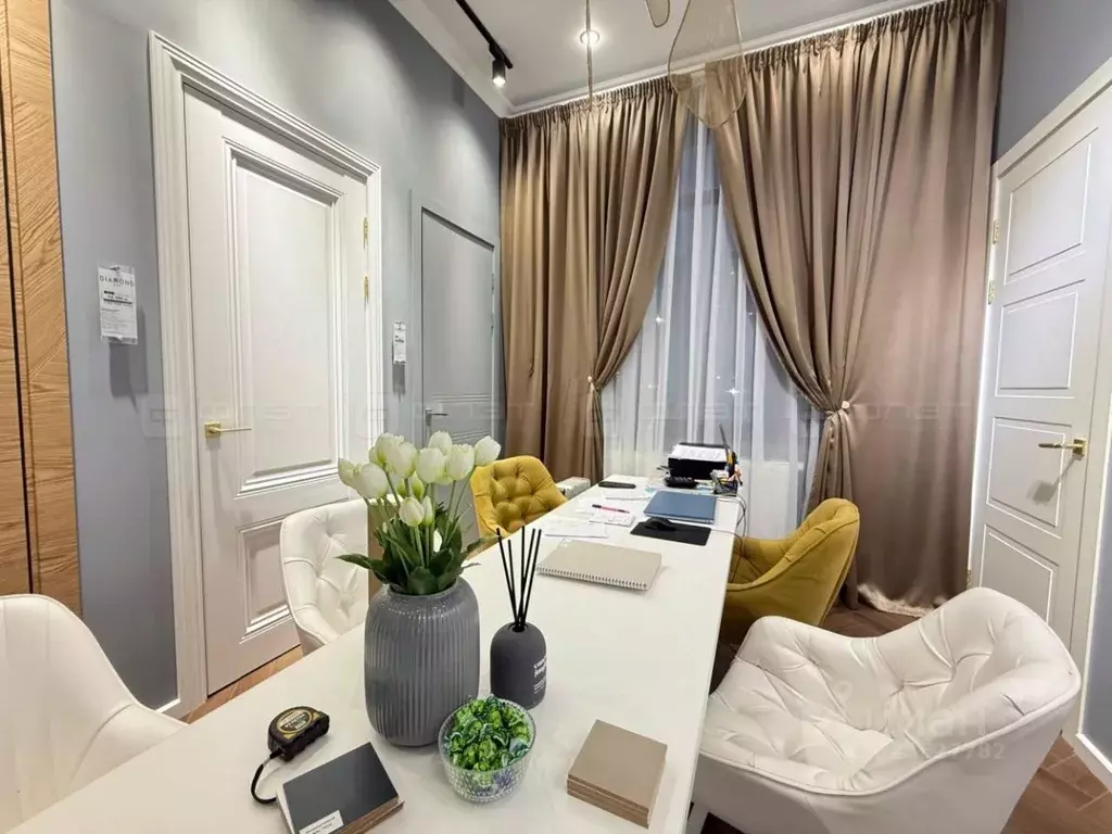 Офис в Татарстан, Казань просп. Альберта Камалеева, 32Б (70 м) - Фото 1