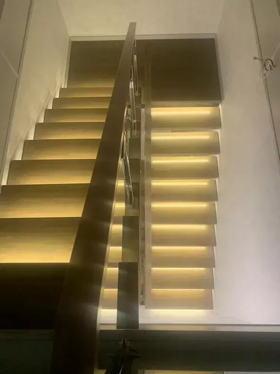 Таунхаус в Тюменская область, Тобольск ул. Мариненкова, 24/7 (317 м) - Фото 2