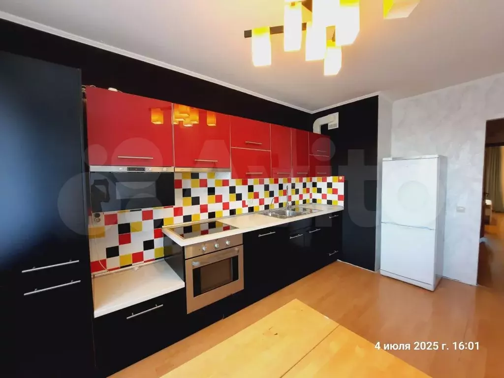 2-к. квартира, 60 м, 7/17 эт. - Фото 0