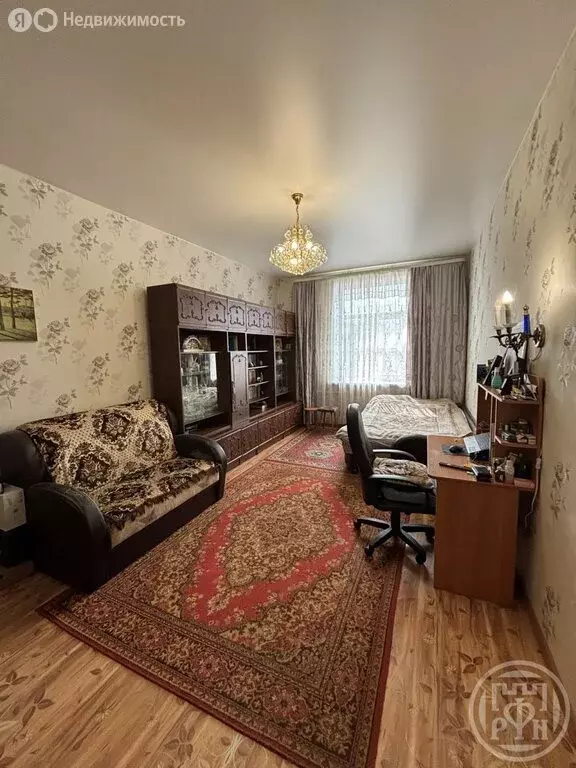 3-комнатная квартира: Петергоф, Ропшинское шоссе, 7 (57.5 м) - Фото 0