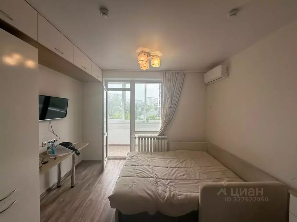 Студия Приморский край, Владивосток ул. Можжевеловая, 18 (28.0 м) - Фото 1