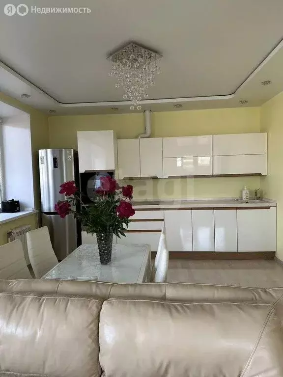 3-комнатная квартира: Абакан, улица Чертыгашева, 69 (101.6 м) - Фото 1