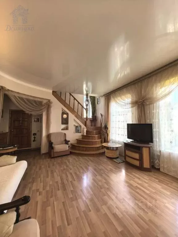 Дом в Воронежская область, Воронеж ул. Покорителей Космоса (210 м) - Фото 1