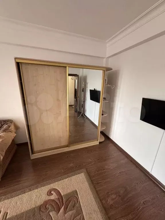 1-к. квартира, 52 м, 3/6 эт. - Фото 1