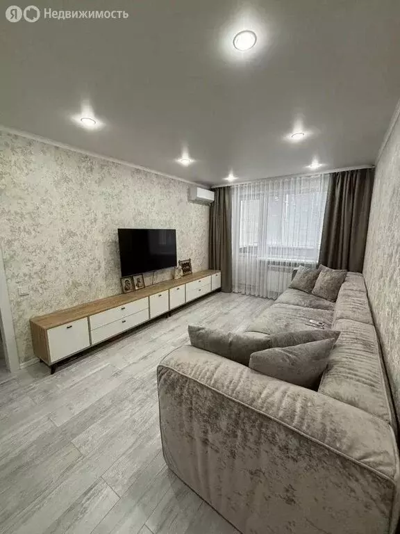 2-комнатная квартира: Тюмень, Заречный проезд, 31 (51 м) - Фото 1