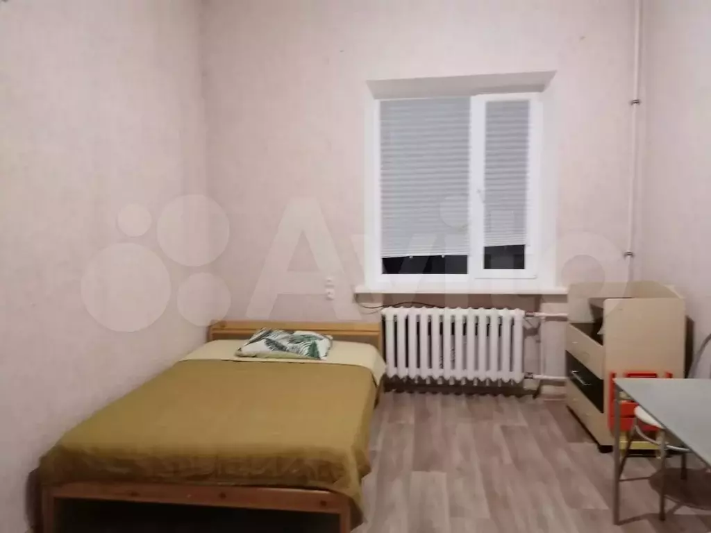 Комната 18 м в 1-к., 2/2 эт. - Фото 0