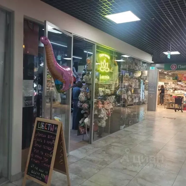 Торговая площадь в Москва Барвихинская ул., 6 (29 м) - Фото 1