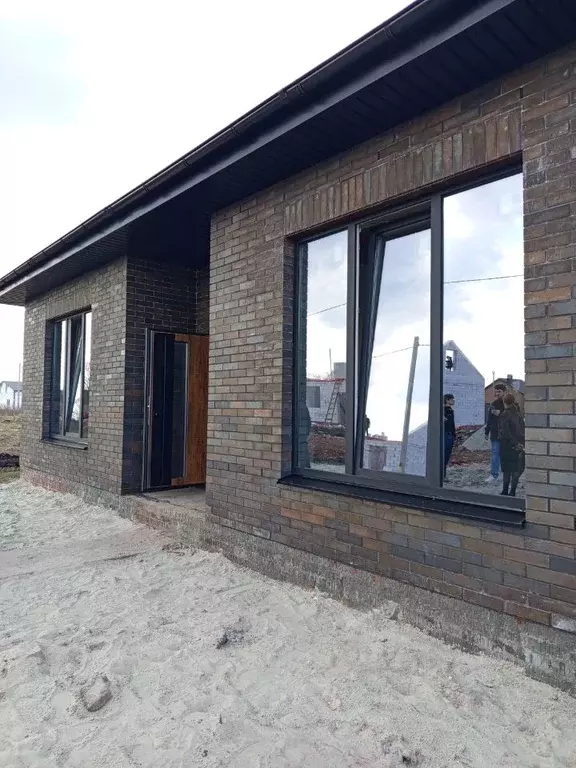 Дом в Курская область, Курский район, Моковский сельсовет, д. Духовец  ... - Фото 1